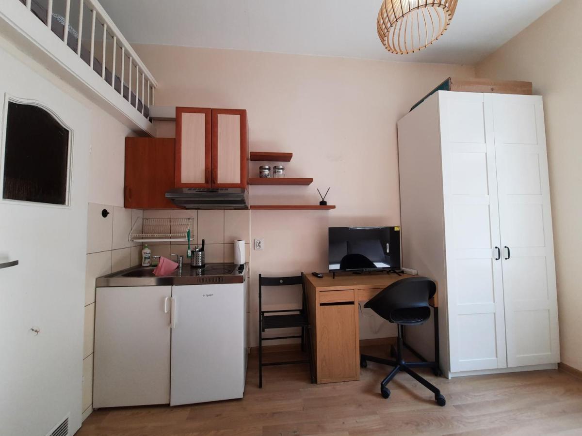 Krotkoterminowy Kat Vratislav Exteriér fotografie